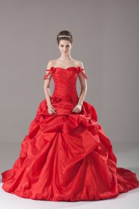 Off The Shoulder Sleeveless Brush Train Lace Up Quinceanera Gowns Red Taffeta