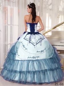 Navy Blue Embroidery Decorated for Quinceanera Gown Dresses