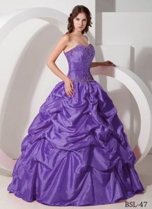Best Purple Sweetheart Taffeta Pick-ups Beading Quince Dresses
