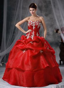 Red Puffy Sweetheart Appliques and Pick-ups Tiered Quince Dresses