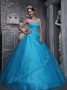Elegant Sweetheart Appliques Dresses for a Quince on Promotion