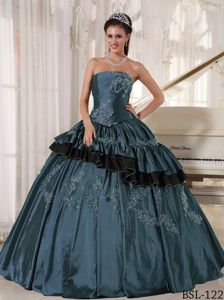 Strapless Beading Appliques and Pleats Tiered Quinceanera Dresses