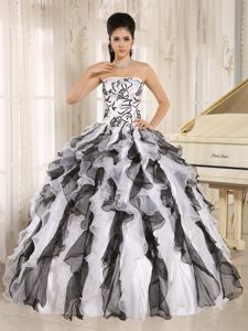 Black and White Organza Sweet Sixteen Dresses with Ruffles