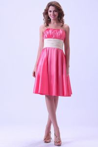 Hot Pink Knee-length Quince Dama Dress With Ruches in Taffeta