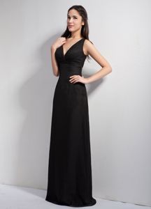 Column V-neck Floor-length Lace and Chiffon Black Dama Dress