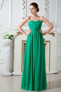 Green Empire Sweetheart Dama Dresses with Center Ruched