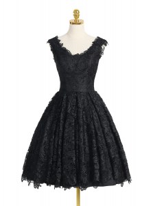 Black A-line Lace V-neck Sleeveless Lace Knee Length Zipper Mother of Groom Dress