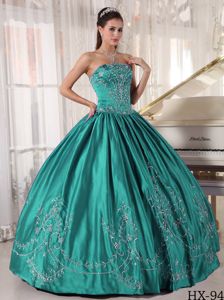 Recommended Embroidery Strapless Sweet 15 Dress Floor-length