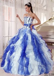 Newest Two-toned Strapless Organza Dress for Quince with Ruffles