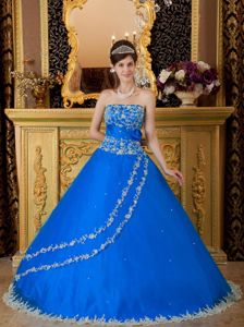 Lace Hem Decorate Beading Strapless Sweet Sixteen Dresses in Blue