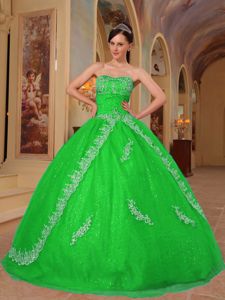 Spring Green Strapless Beading Appliques Dresses for a Quinceanera