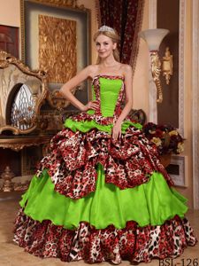 Spring Green Strapless with Leopard Pick-ups Dresses for a Quince