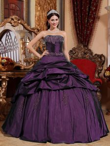 Dark Purple Strapless Beading Appliques Taffeta Quinceanera Gowns