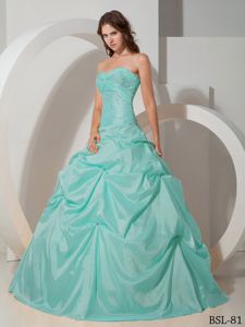 Graceful Sweetheart Pick-ups Dresses for Quinceanera with Beading