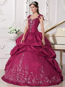 Exquisite Strapless Embroidery Dresses Quinceanera with Pick-ups