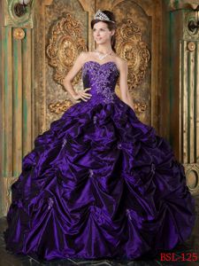 Plus Size Pick-ups Appliqued Purple Quinceanera Dresses Online