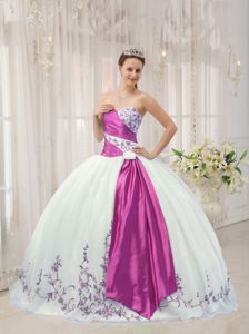 Classic Strapless Hand Made Flower Embroidery Dress for Sweet 15