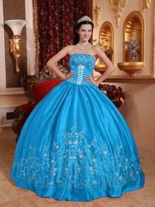 Azure Strapless Lace Decorate Pleated Embroidery Quinceanera Gowns
