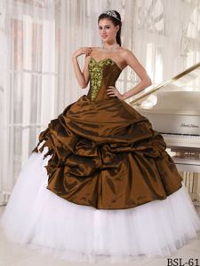 Brown and White Quinceanera Dress by Taffeta and Tulle with Appliques