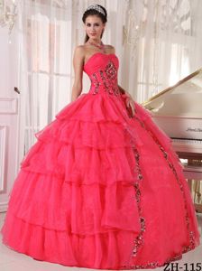 Cheap Coral Red Sweetheart Quinceanera Dress with Appliques and Layers