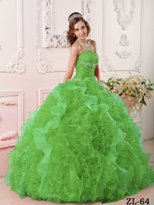 Green Sweet Sixteen Quinceanera Dresses with Sweetheart Neck and Ruffles
