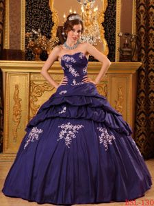 Dark Purple Taffeta Sweetheart Quince Gown with Beading and Appliques