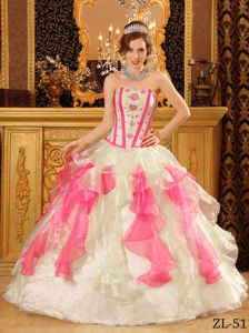 Multi-Color Sweetheart Quinceanera Gowns with Appliques and Ruffles