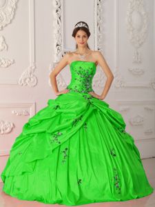 Green Strapless Quinceanera Gowns Dresses with Black Appliques