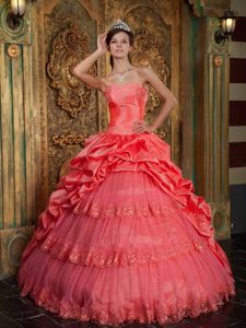 Lace Hem Watermelon Multi-tiered Pick-ups Sweet 16 Dresses