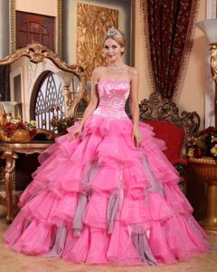 Strapless Rose Pink Multi-tiered Dresses for a Quince Appliqued