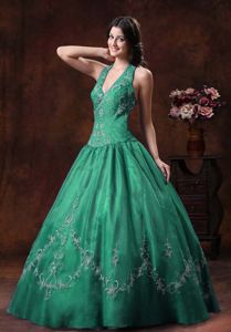 Halter Floor-length Quinceanera Gown Dresses with Embroidery