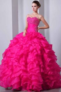 Breathtaking Hot Pink Sweetheart Beaded Ruffled Dresses Of 15