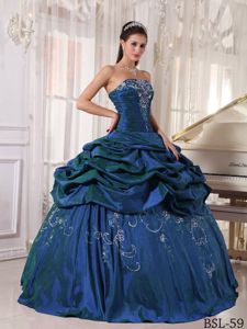 Dark Blue Quinceanera Dresses with Embroidery and Pick Ups