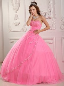Unique Sweetheart Rose Pink Quinceanera Dress with Appliques