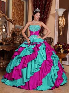 Custom Made Multi-colored Dresses Quinceanera with Embroidery