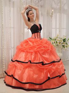 Sweet Orange Pick-ups Organza Sweet Sixteen Dresses with Beading