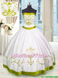 Suitable Strapless Sleeveless Satin Vestidos de Quinceanera Embroidery Lace Up