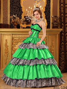 Multi-tiered Grass Green Quinceanera Dresses with Leopard Patterns