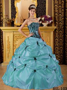 Beading Appliqued Turquoise Sweet 16 Dresses with Pick-ups