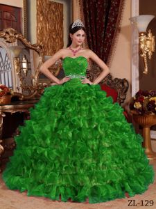 Sweetheart Green Ruffled Dress for Sweet 16 with Beading Waist