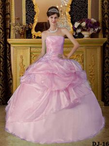 Light Pink Strapless Appliques Dresses for a Quinceanera in Fashion