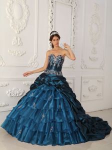 Sweetheart Appliques Dress for a Quince with Ruffled Layers in Teal