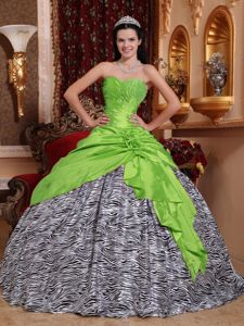 Zebra Printed Beading Quinceanera Dress with Hand Made Flowers