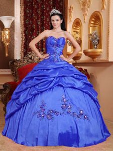 Classic Blue Sweetheart Appliques Sweet 15 Dresses with Pick-ups
