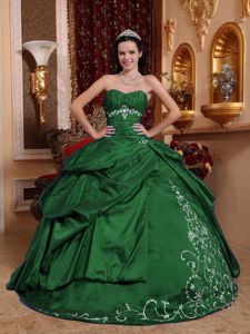 Dark Green Ruche Sweetheart Taffeta Dress for 15 with Embroidery