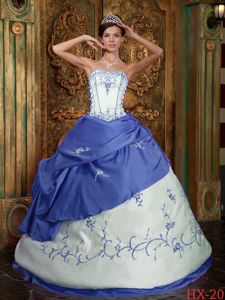 Blue and White Sweet Sixteen Quinceanera Dresses with Embroidery