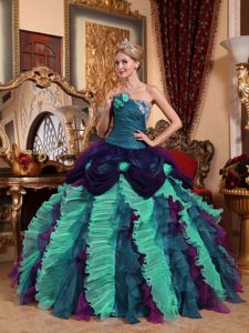 2013 Popular Colorful Quinceanera Gown with Flowers and Ruffles