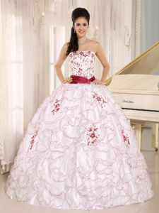 2014 New Avril Lavigne Ruffled White and Red Quinceanera Party Dress with Ribbon