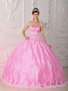 Sweet 15 Dress with Lace Appliques and Ruched Decorate Pink Color