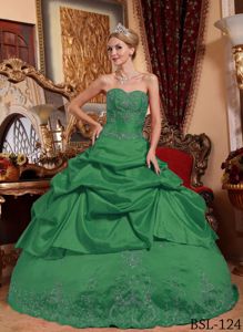 Sweetheart Embroidery Pick-ups Green Quinceanera Dress Discount